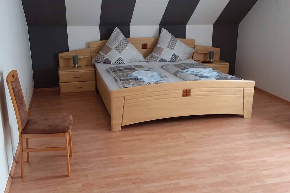 Großes Ferienhaus nahe des historischen Ortskerns und der Burgruine Metternich in Beilstein, Cochem-Zell