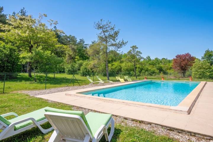 Villa for 12 people, with pool and terrace - 1