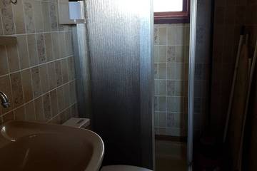 Camping pour 5 Personnes dans Tronget, Allier, Photo 3