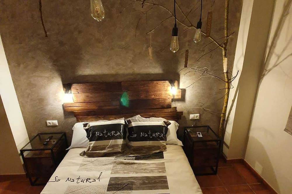 Entire apartment, Ground floor apartment below Pico Espigüete in Cardaño de Abajo, Velilla del Río Carrión