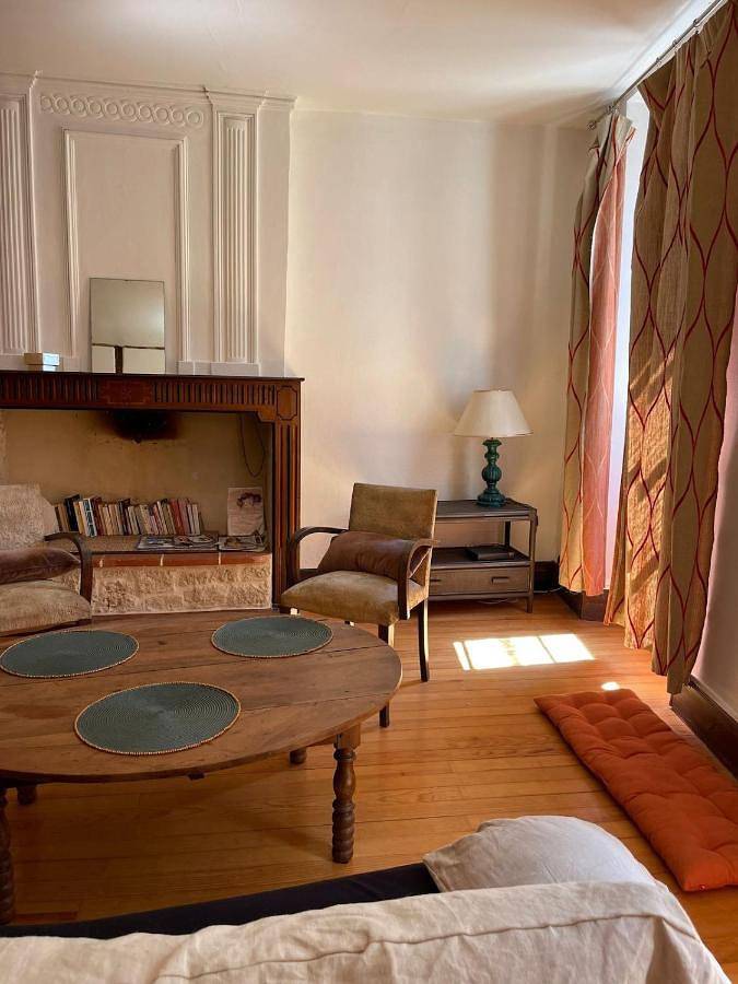 Location de vacances pour 6 personnes, avec vue et terrasse, animaux acceptés à Montcuq - 4