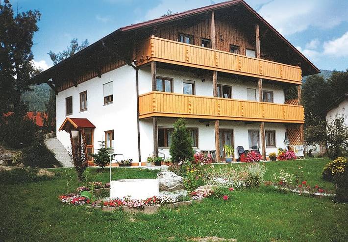 Bauernhof für 6 Personen, mit Balkon und Balkon/Terrasse sowie Terrasse und Garten
