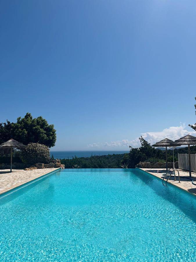 Camping für 2 Personen, mit Terrasse und Garten sowie Pool in Bonifacio