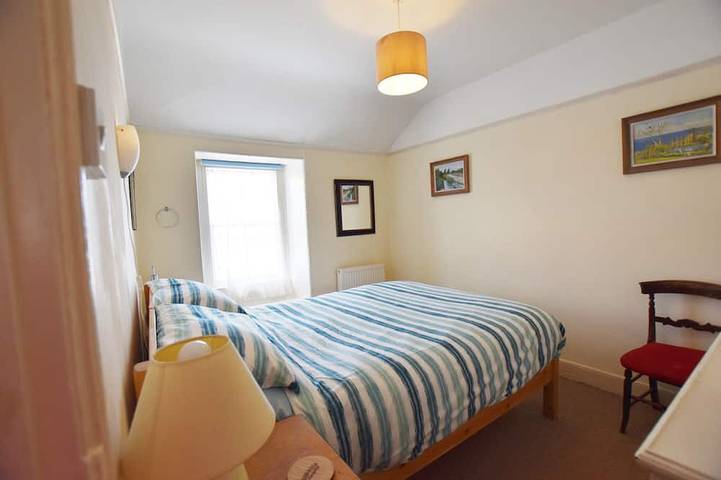 Fabulous 3 Bed Cottage With Parking And Garden Overlooking Porthgwidden Beach in St. Ives, Cornwall