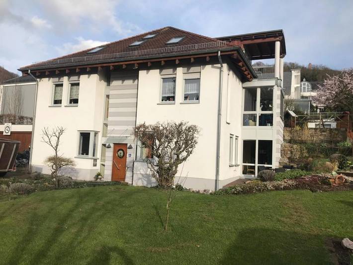Ferienwohnung für 4 Personen, mit Balkon und Terrasse sowie Garten und Sauna in Bensheim