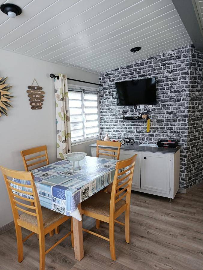 Camping pour 5 personnes, avec jardin et piscine à Mimizan - 2