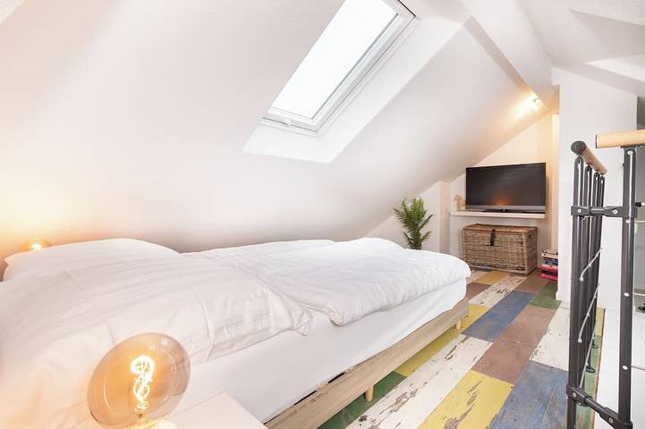 Ganze Wohnung, Mc’Maggies Atelier – stilvolle Ferienwohnung mit Whirlpool bei Düsseldorf in Meerbusch, Rhein-Kreis Neuss