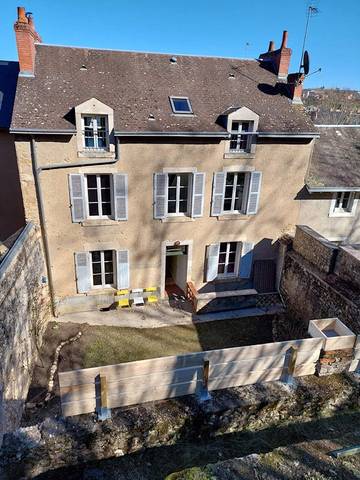 Gîte pour 15 personnes, avec jardin et terrasse à Argenton-sur-Creuse