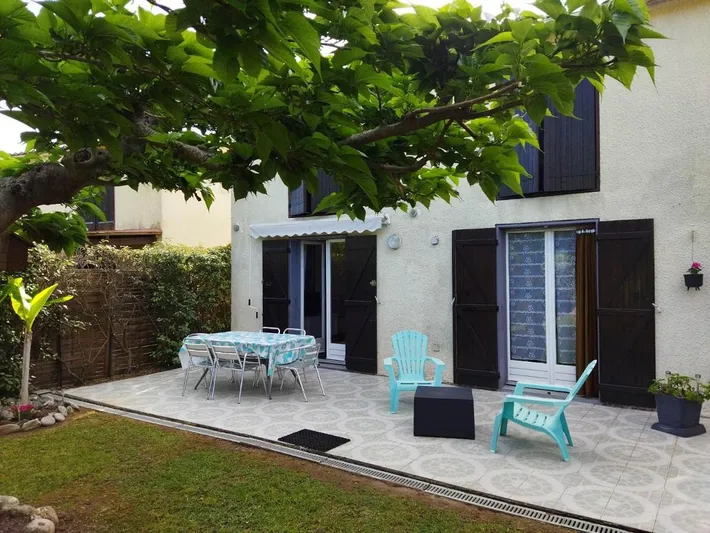 Chalet para 6 personas, con terraza además de vistas y jardín - 1