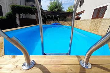 Gîte pour 12 personnes, avec jardin à Saint-Gaultier