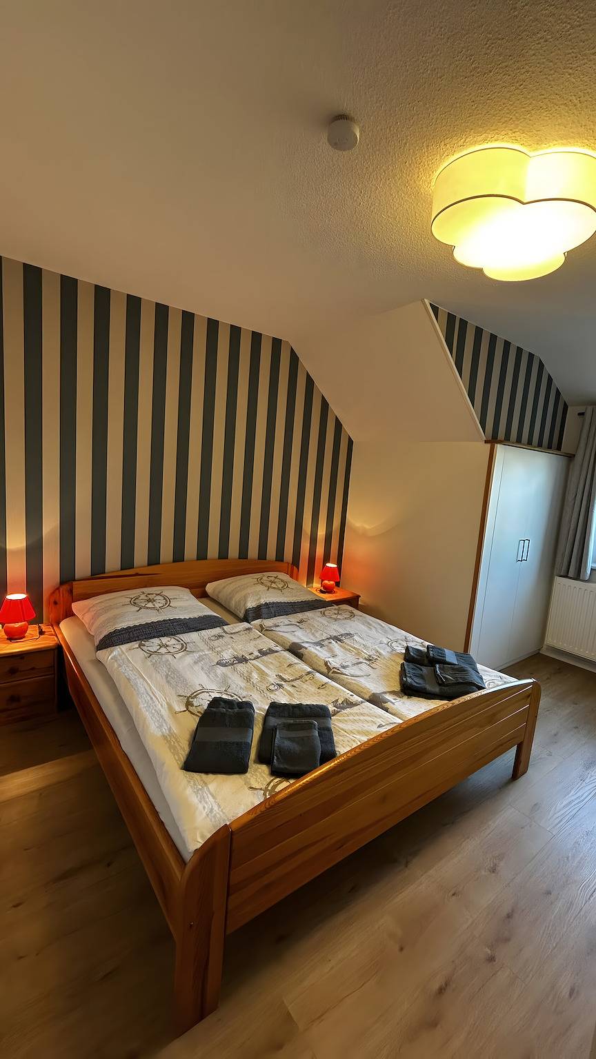 Ganze Wohnung, Fewo Godewind, in der Mitte der Hallig, direkt am Meer, Entspannung und Ruhe pur! in Langeneß, Halligen