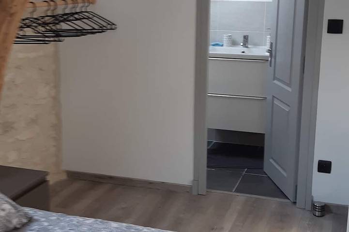 Location de vacances pour 7 personnes, avec jacuzzi ainsi que jardin et piscine dans Orniac - 3