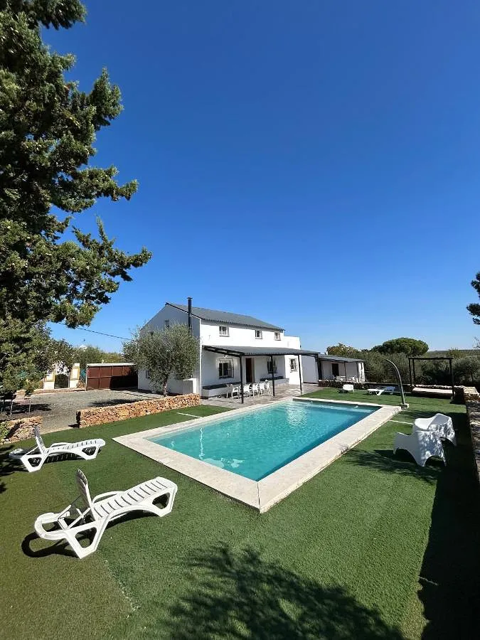 Casa de vacaciones para 18 personas, con vistas además de piscina y jardín, Se admiten mascotas - 1