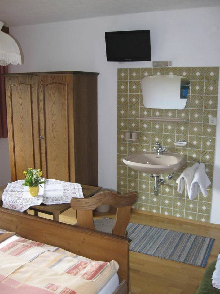 BnB für 2 Personen, mit Terrasse und Garten sowie Ausblick in Westendorf (Tirol)