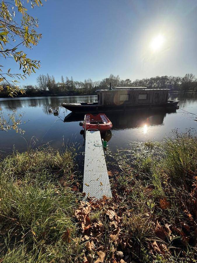 Hébergement insolite - Toue Cabanée in Angers, Région d'Angers
