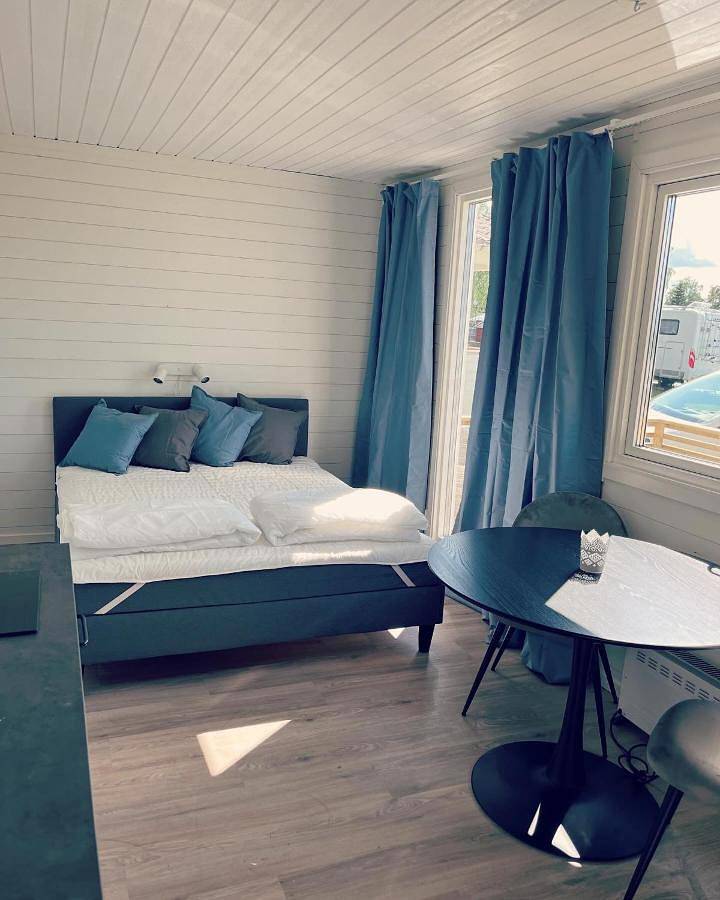 Twin Room with Lake View in Kil, Värmland