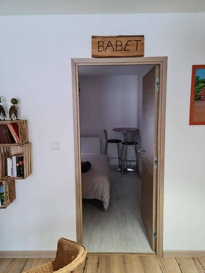 Double Room with Private Bathroom in Merle-Leignec, Montbrison