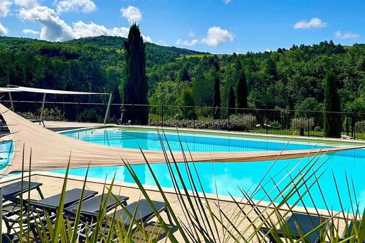 Location de vacances pour 6 personnes, avec terrasse et sauna ainsi que piscine et jardin à Saint-Maurice-d'Ardèche - 4