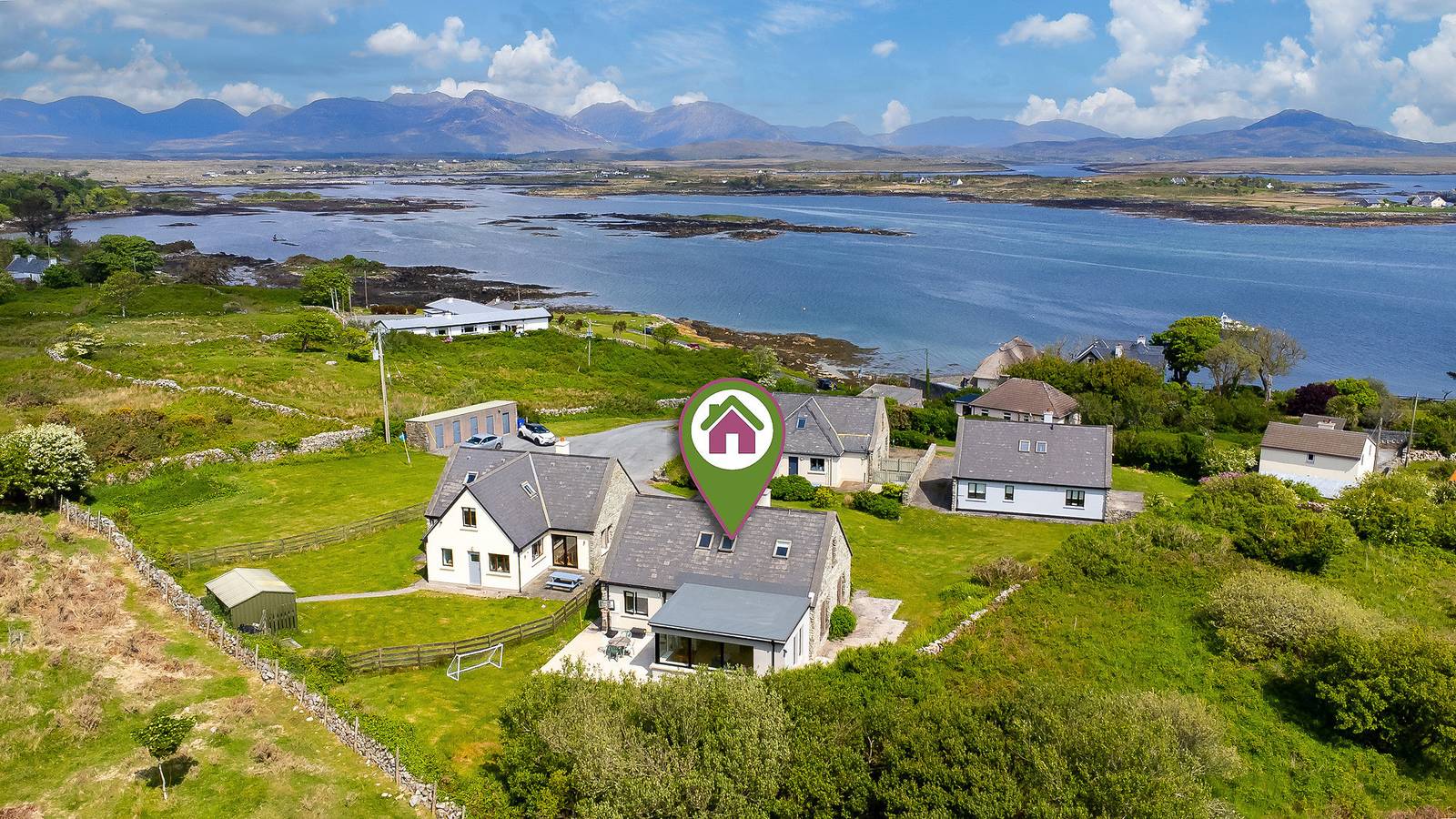 Roundstone Vista in Roundstone, Connemara