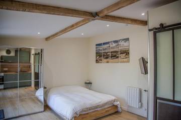 Chalet pour 2 personnes, avec vue ainsi que piscine et jardin en Gironde