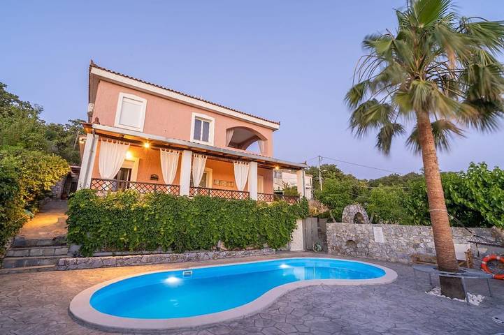 Agriturismo für 10 Personen, mit Pool und Garten auf Kreta