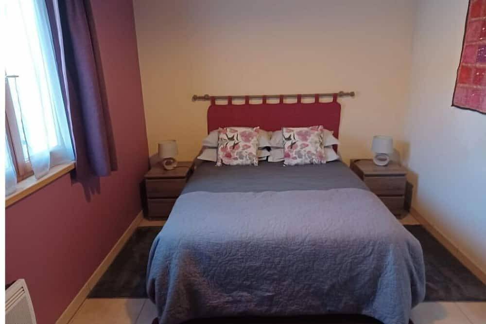 Appartement entier, Appartement sur jardin entre Sisteron et Gorges de la Méouge: Hauts de Toscane 2 in Ribiers, Région de Gap