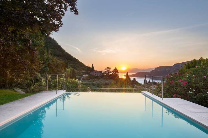 Ferienhaus für 10 Personen, mit Seeblick und Garten sowie Terrasse, mit Haustier in Garda - 2