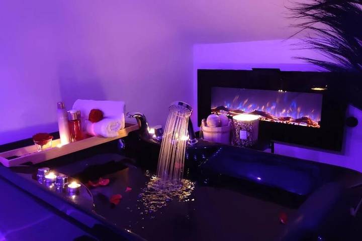 Appartement de vacances pour 2 personnes, avec Jacuzzi à Charleroi