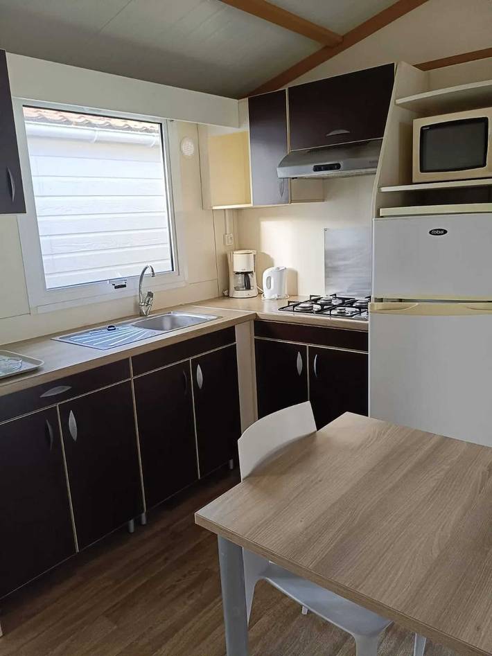 Gîte pour 8 personnes, avec terrasse et piscine à Saint-Hilaire-de-Riez - 4