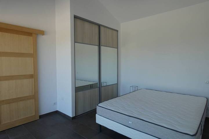 Location de vacances pour 2 personnes, avec piscine ainsi que terrasse et jardin, animaux acceptés à Pouillon - 2