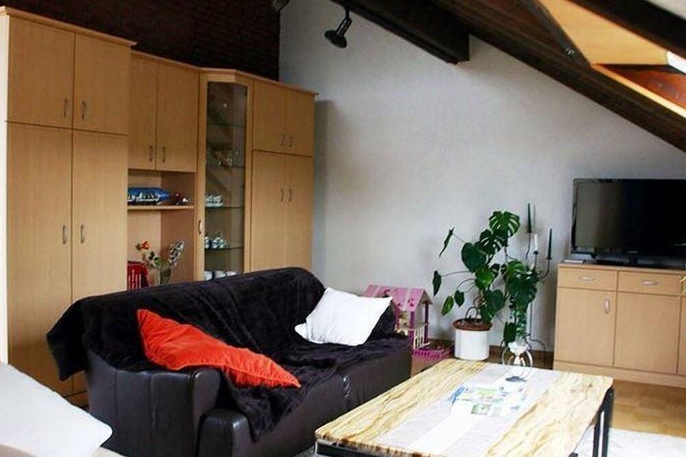 Ganze Wohnung, 2-Bett-Ferienwohnung 4 - Haus Burgblick, Ferienwohnungen in Virneburg, Osteifel