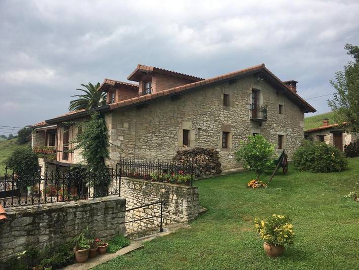 Casa de huéspuedes para 2 personas, con Terraza además de Jardín y Vistas en Suances