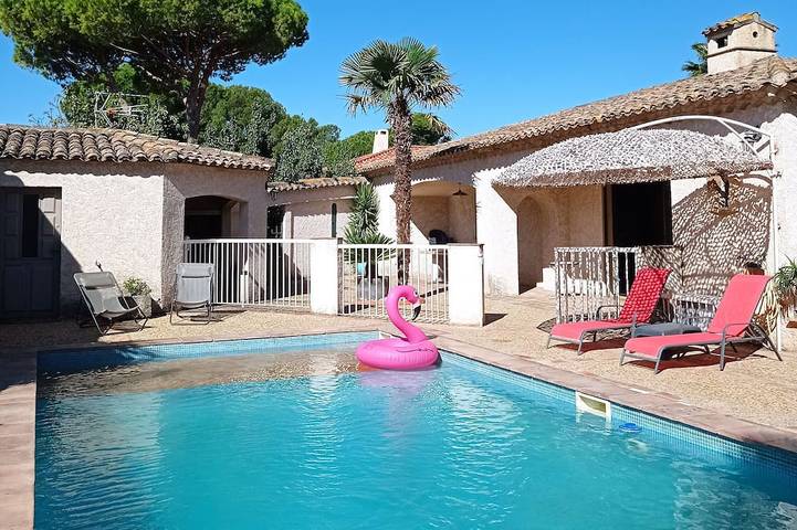 Villa for 8 people, with garden - 1