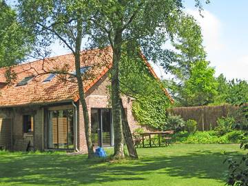 Gîte pour 6 personnes, avec jardin et terrasse, animaux acceptés en Normandie
