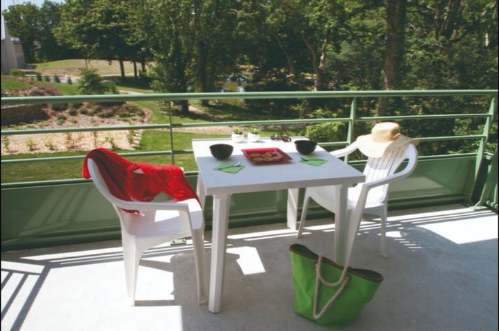 Gîte pour 4 personnes, avec piscine ainsi que balcon et jardin, animaux acceptés à Plescop - 4