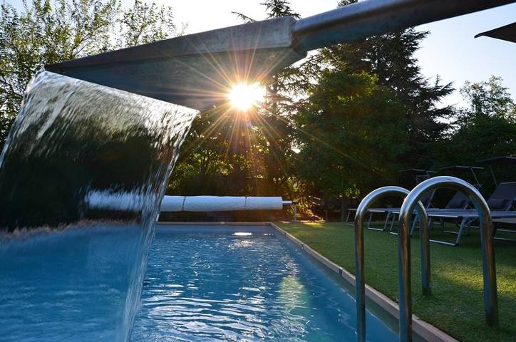 Chambre d’hôte pour 3 personnes, avec piscine ainsi que jacuzzi et jardin, animaux acceptés en Ardèche - 2
