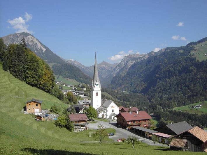 Ferienwohnung für 5 Personen, mit Balkon und Terrasse in Sonntag - 2