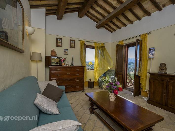 Casa vacanza per 20 persone con piscina in Monte San Martino, Provincia di Macerata
