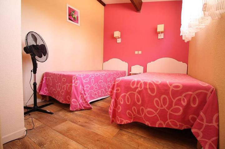 Villa in a gated community with a pool, 200 meters from the beach in Saint-Cyprien-Plage, Saint-Cyprien