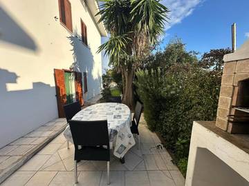 Gîte pour 4 personnes, avec jardin dans San Giovanni Sardinia