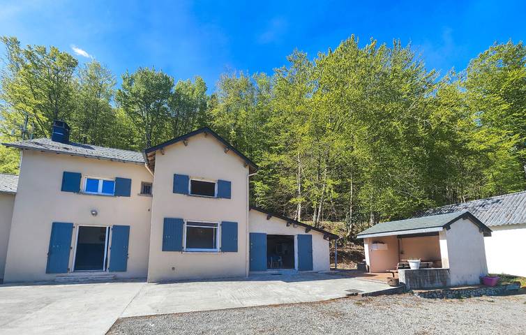 Maison de vacances pour 8 personnes, avec Terrasse et Jardin à La Salvetat-sur-Agout