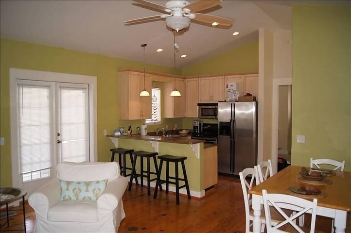 Vacation rental for 10 people, with pool and yard in Emerald Coast