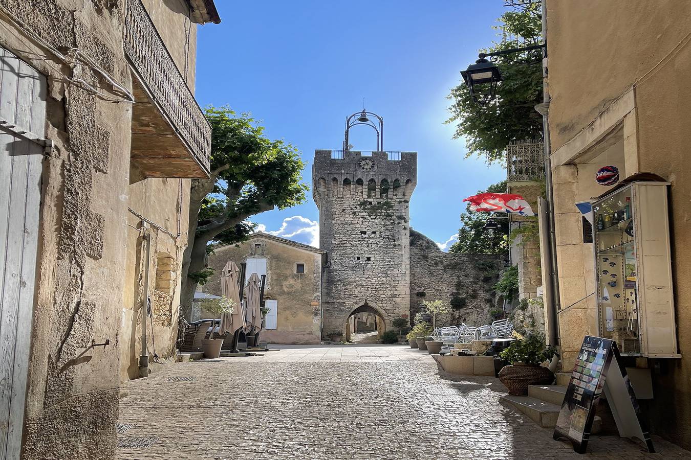 Luxe appartement met zwembad aan de Mont-Ventoux in Montbrun-les-Bains in Montbrun-les-Bains, Région de nyons