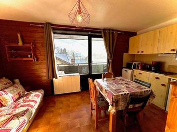 Gîte pour 4 personnes, avec terrasse dans Office De Tourisme De La Chapelle D Abondance