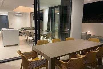 Villa für 8 Personen, mit Balkon in Novalja