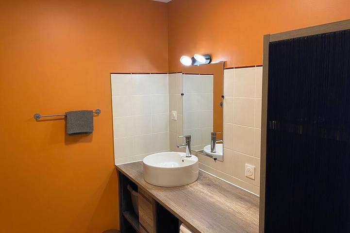 Location de vacances pour 5 personnes, avec terrasse et jardin à Allemagne-en-Provence - 4