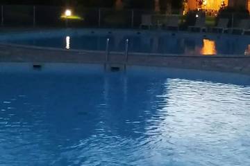 Gîte pour 6 personnes, avec jardin ainsi que terrasse et piscine à Santa-Maria-Poggio