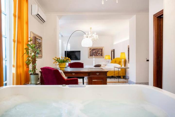 Gästehaus für 4 Personen, mit Whirlpool und Ausblick