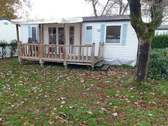 Camping Plein Air Neuvicois - Mobilheim 6 personen - Trio in Périgord Blanc