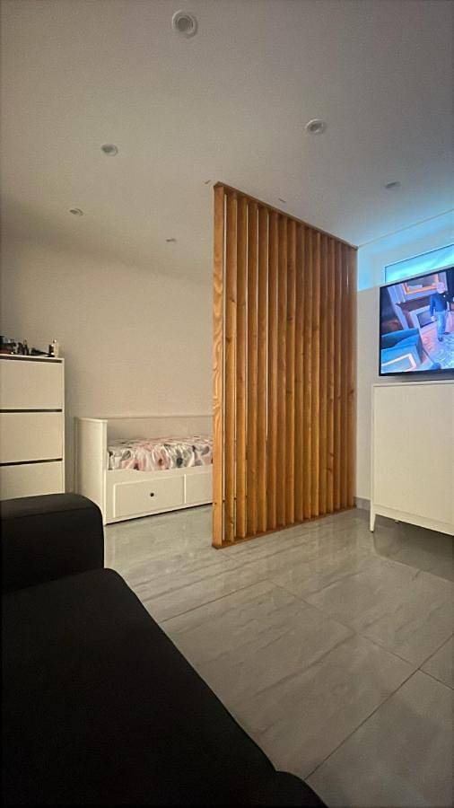 Appartement entier, Studio terrasse et parking, Tram direct Genève in Ambilly, Région de Saint-Julien-en-Genevois